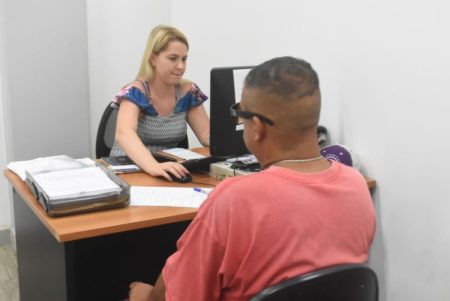 Agora, população conta com 16 linhas telefônicas para tirar dúvidas e agendar atendimento social