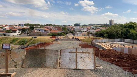 Prefeitura instala vigas da ponte que integrará Nova Alvorada ao Novo Cambuí