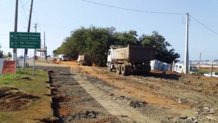 Avança obra de acesso ao bairro Chácaras Recreio Alvorada, na av. Thereza Ana Cecon Breda