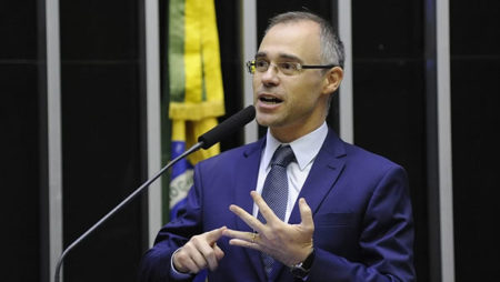 Mendonça é anunciado novo ministro da justiça