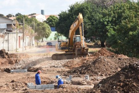 Viário que integra bairros na região do Jd. Santa Fé fica pronto em um mês