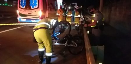 Ciclista morre após colisão frontal com outro ciclista na rodovia SP-101