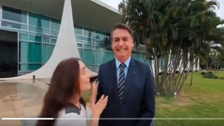 Regina Duarte deixa secretaria de Cultura Federal