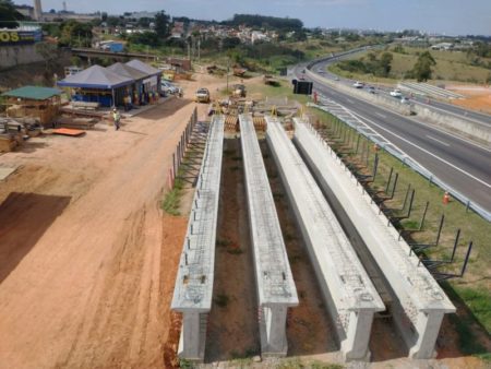 Rodovia SP-101 já recebe vigas em obra de viaduto que abrirá nova entrada para Hortolândia