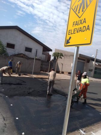 Via do Loteamento Adventista Campineiro ganha três lombadas