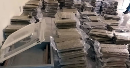 Polícia apreende grande quantidade de drogas em imóvel no Santa Clara