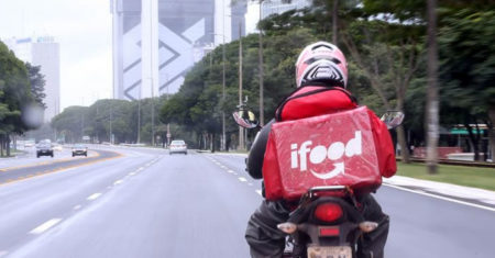 Entregadores de apps fazem greve nacional nesta quarta-feira