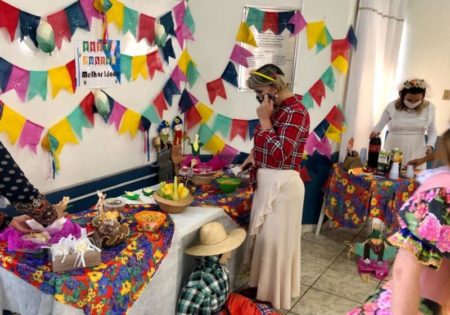 Tradicional arraiá da Melhor Idade, em vídeo, motiva idosos em Hortolândia