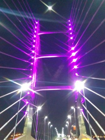 Iluminação da Ponte da Esperança lembra importância da lutar pelo fim da violência contra a mulher