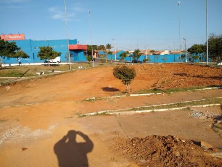 Começa obra da quadra de tênis oficial no Jd. Nova Hortolândia
