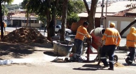 Iniciada reforma de área de lazer ao lado do Condomínio Vila Flora