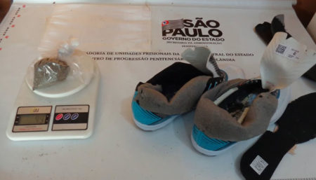 Agentes prisionais encontram droga em palmilha de tênis no CPP de Hortolândia
