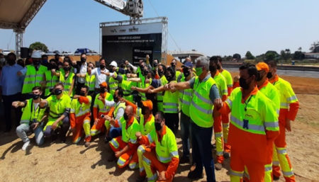 Equipe da concessionária Rodovias do Tietê/ARTESP estiveram na entrega do viaduto da SP101