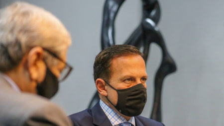 Governo de SP e Ministério da Saúde acertam compra da vacina do Butantan
