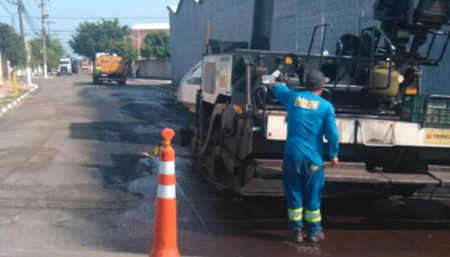 Mutirão de recapeamento nas ruas de Hortolândia