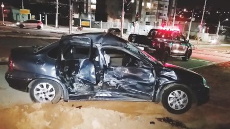 Criança de 4 anos morre após ônibus colidir e arrastar carro, em Campinas