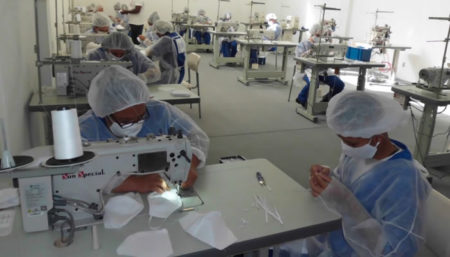 Reeducandos produzem equipamentos de proteção para alunos das Escolas Estaduais