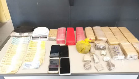 Policial Militar apreende 8 kg de maconha e prende 4 indivíduos no Jd Amanda II