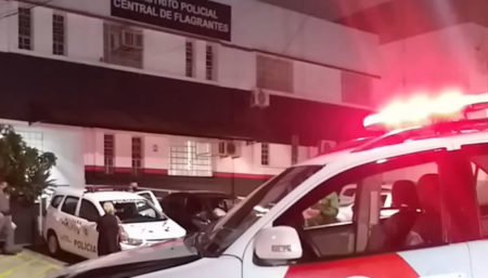 Força Tática prende dois homens após assalto em adega