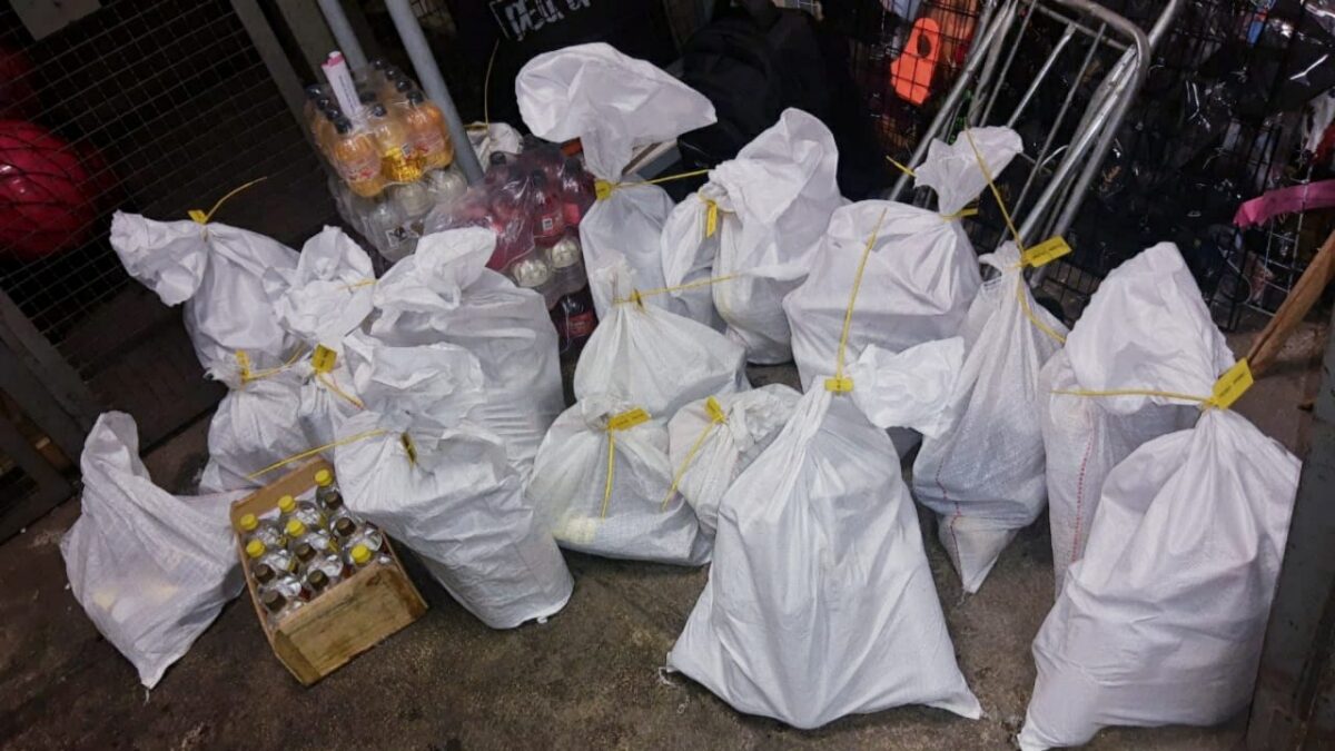 10° BAEP detém 3 indivíduos que transportava 375 tijolos de maconha