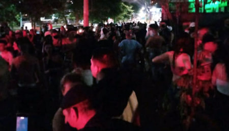 Guarda Municipal dispersa aglomeração com vários menores em balada
