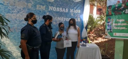 Entrega de cartas marca encerramento em 2020 do projeto Bem Me Quer, Paz Se Quer