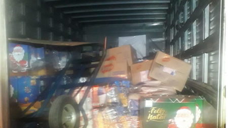 GM impede furto de caminhão de cestas de Natal