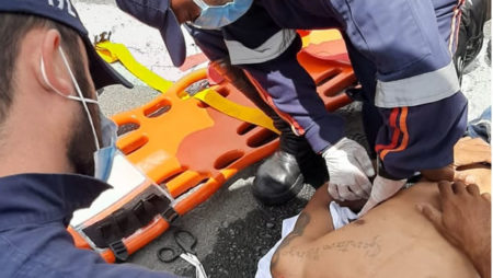 Motoqueiro fica ferido após acidente no Vila Inêma
