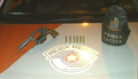 Homem é preso por porte ilegal de arma no Auxiliadora