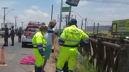 Senhora de 84 anos morre atropelada por carreta no Jardim Rosolem