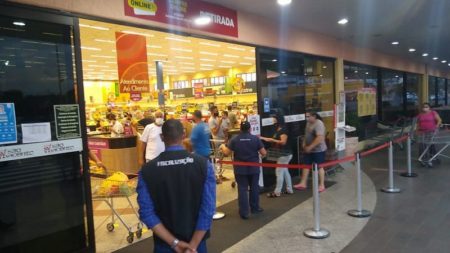 Em tempos de pandemia, fiscais da Prefeitura mantêm orientação diária a comércios de Hortolândia