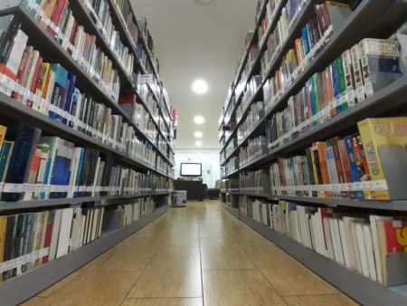 Livros da biblioteca municipal já podem ser devolvidos no local
