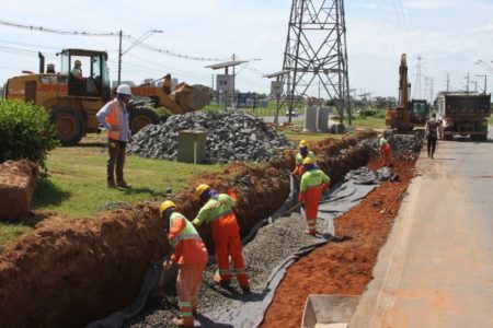 Avança obra da terceira faixa na avenida da Emancipação