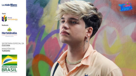 Programa Portal Teen recebe o influencer e ator Felipe Melchiori