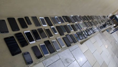 Dois homens tentam arremessar drogas e eletrônicos no CPP Hortolândia
