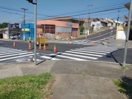 Serviço de sinalização viária no Jardim Minda avança