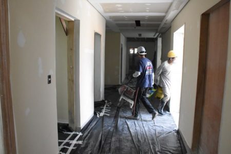 Obras do Pronto Socorro Adulto do Hospital Municipal estão em ritmo avançado