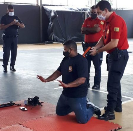 Guardas Municipais de Hortolândia passam por formação sobre uso de equipamentos não letais