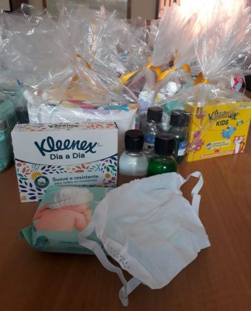 Para auxiliar no combate à COVID-19, Prefeitura de Hortolândia distribui produtos de higiene pessoal a pessoas em situação de rua