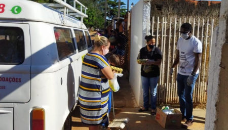 Grupo missionário IDE entregou 100 cestas básicas em Sumaré