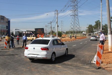 Prefeitura libera trânsito de nova via no Jd. Terras de Santo Antonio, paralela à Rua Otávio Rosolen