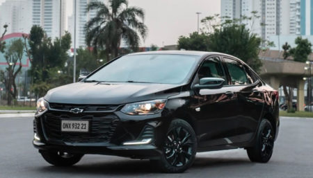 Chevrolet oferece exclusividade com o Onix Plus Midnight