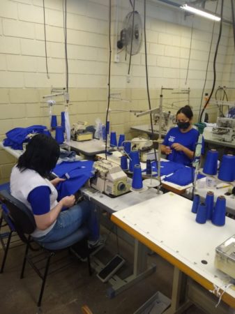 Produção de uniformes escolares para estudantes da rede municipal de Hortolândia entra na reta final