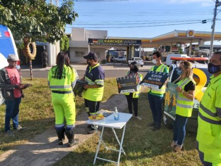 Ação “Café na Passarela” na SP-101 promove trânsito mais seguro e consciente em Hortolândia