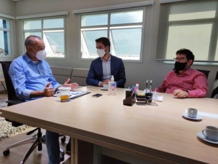 Prefeito Zezé anuncia emenda de R$ 2 milhões do deputado Manente para a saúde de Hortolândia