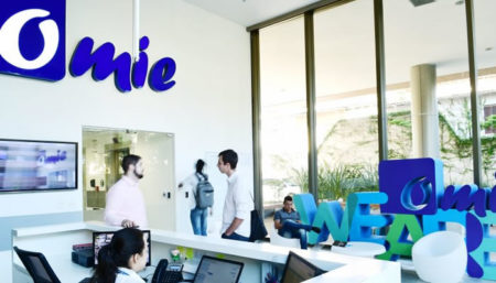 Omie abre mais de 100 vagas para diversas áreas