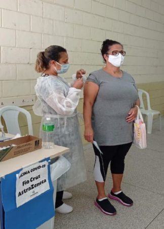 Mais de 3,5 mil profissionais da Educação em Hortolândia já receberam a 1ª dose da vacina contra COVID-19