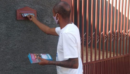 Moradores do Jd. Santa Amélia recebem orientação sobre descarte correto de esgoto doméstico