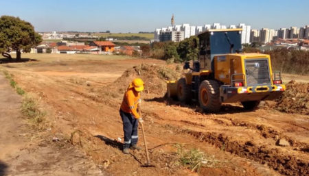 Área verde na Vila São Pedro recebe mutirão de limpeza
