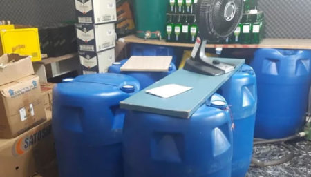 Polícia Militar fecha fábrica clandestina de bebidas em Jundiaí